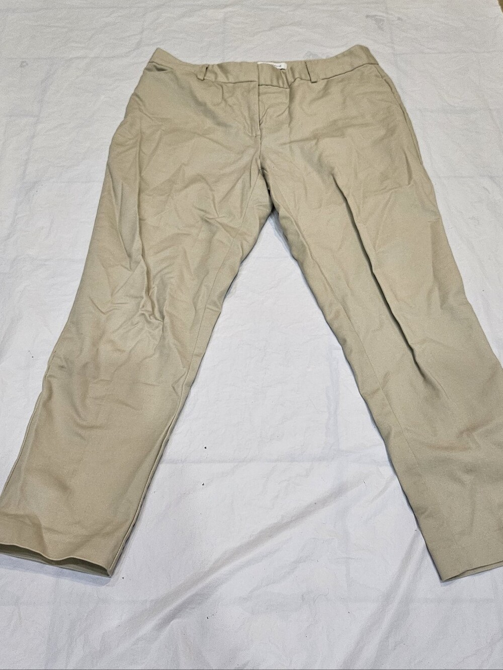 Liz Claiborne Sz 10 Khaki Crop Pants Flat Front Stretch Work